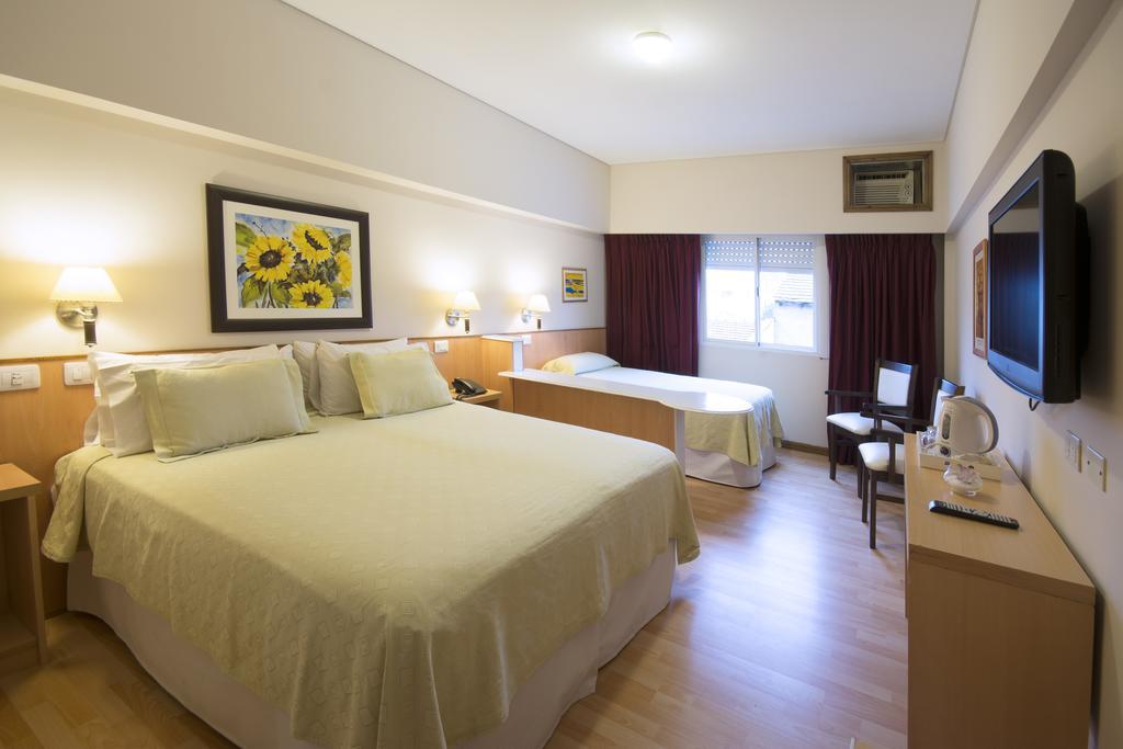 Los Tilos Hotel Y Spa By Cph Вілья-Карлос-Пас Екстер'єр фото