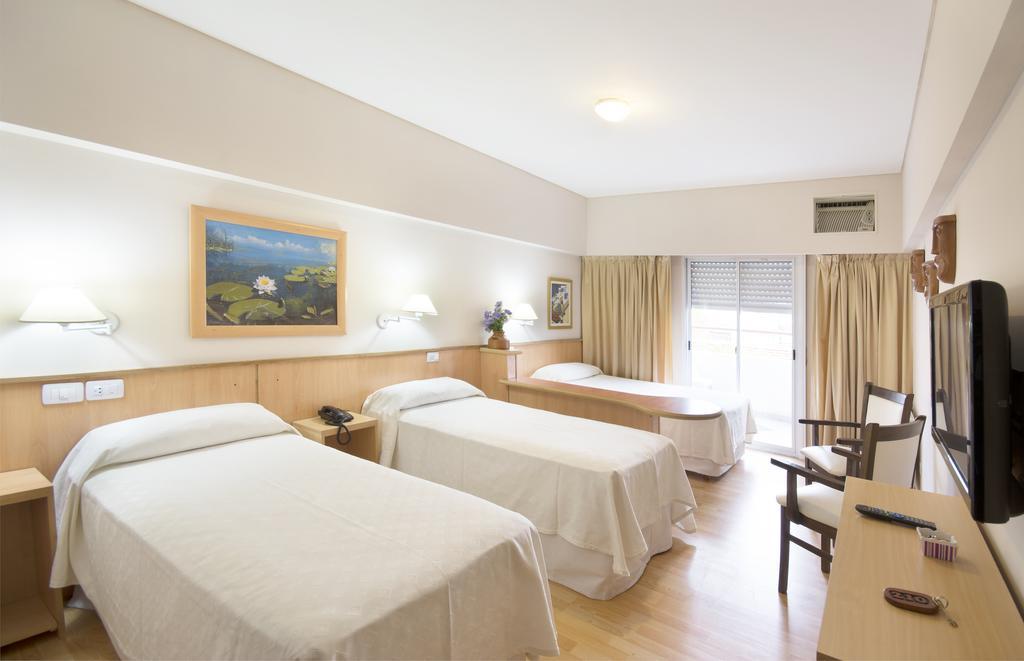 Los Tilos Hotel Y Spa By Cph Вілья-Карлос-Пас Екстер'єр фото